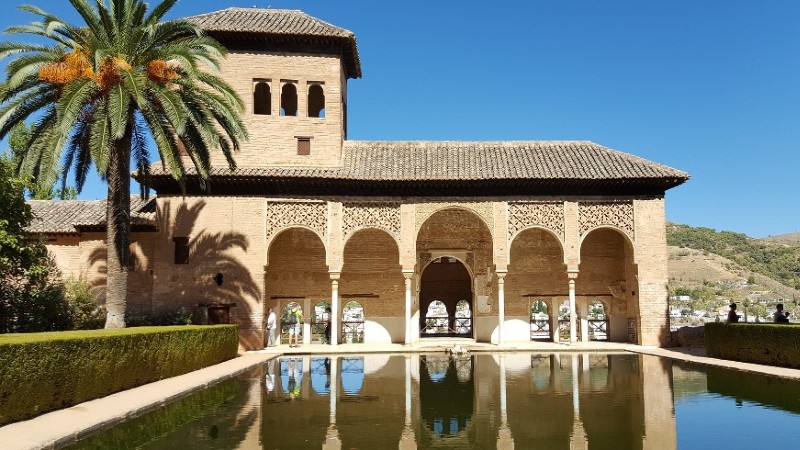 alhambra 800 x 450